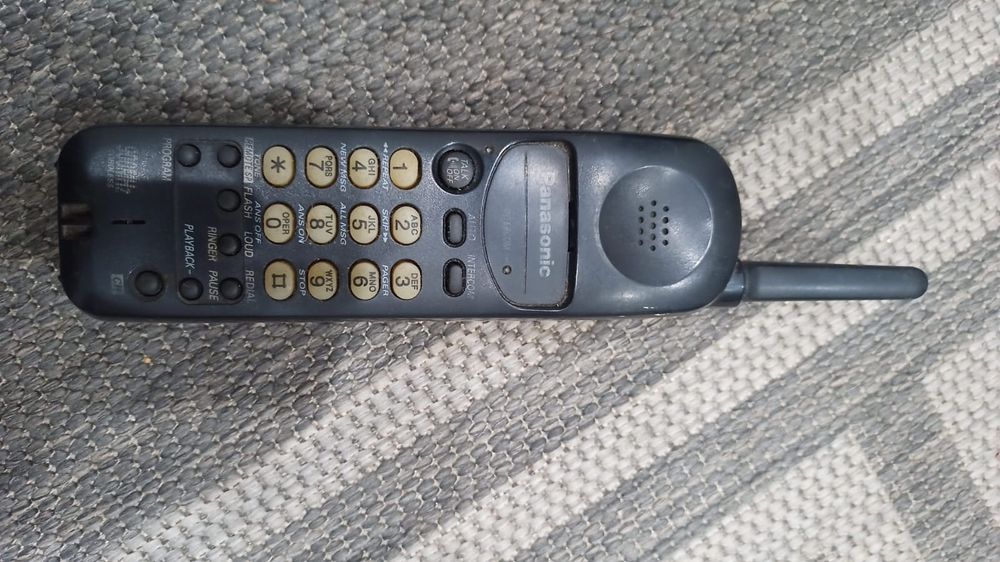 Telefon stacjonarny  bezprzewodowy Panosonic kx-tc1740b