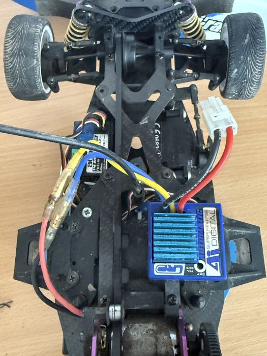 карбонова HPI RS4 Pro 2 у масштабі 1:10 (tamiya)