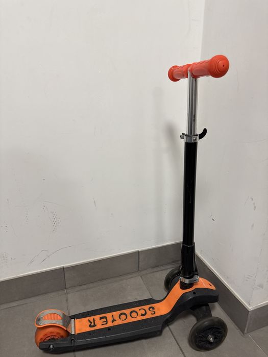 Hulajnoga trójkołowa magic scooter milly mally dziecieca