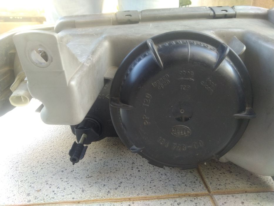 Farois Volvo 460 e 440 ano 1993 a 1995
