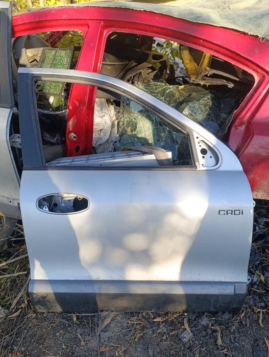 Двері Hyundai santa fe