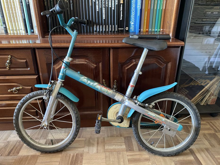 2 Bicicleta pequenas