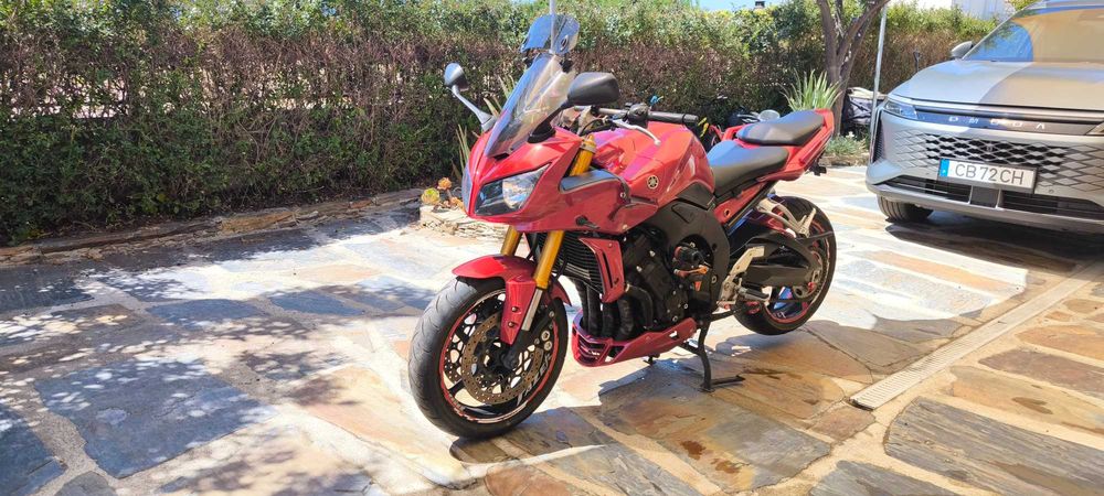 Yamaha FZ1-S — 38.000 km — Akrapovič — Muitos Extras