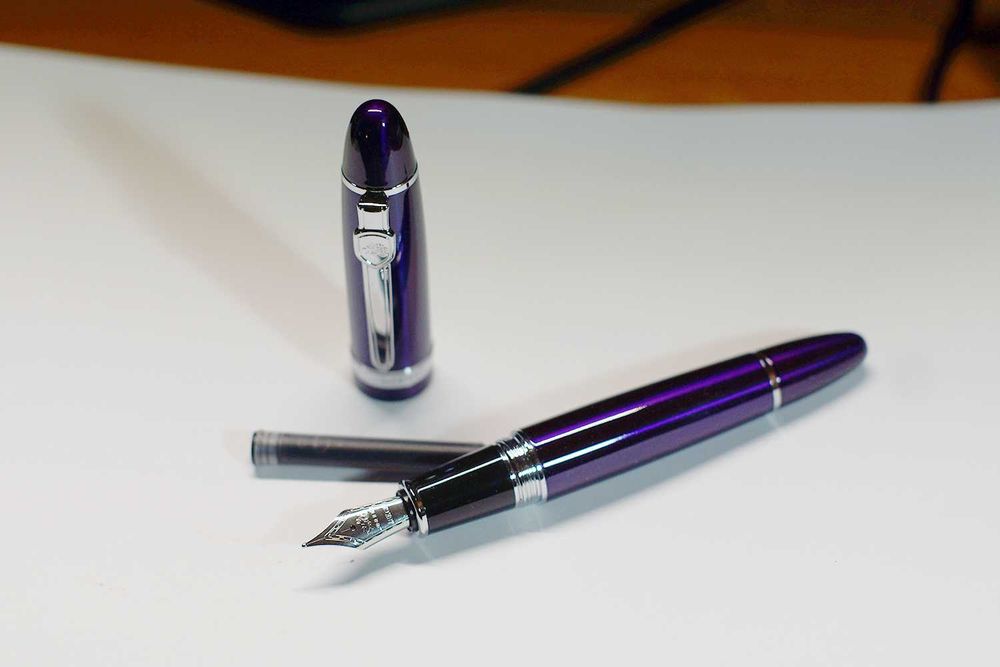 Caneta Permanente Roxa Metalizado