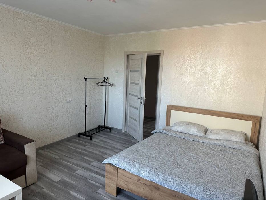 Квартира подобово!