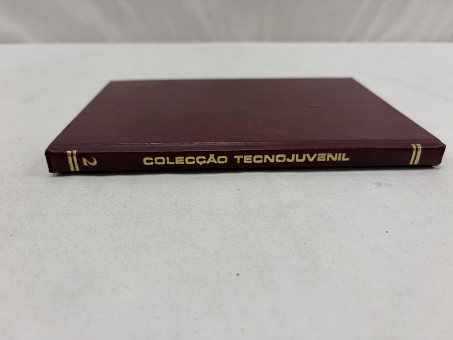 Livro "Como Construir Modelos de Automóveis"
