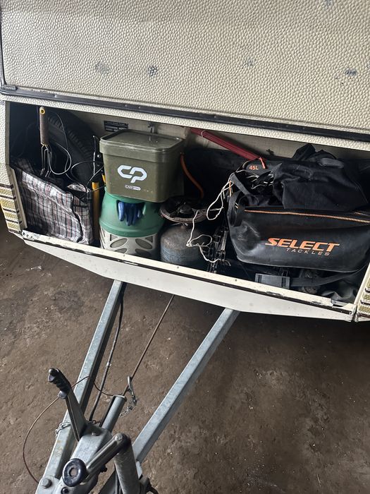 Кемпер кемпінг будинок на колесах автодім