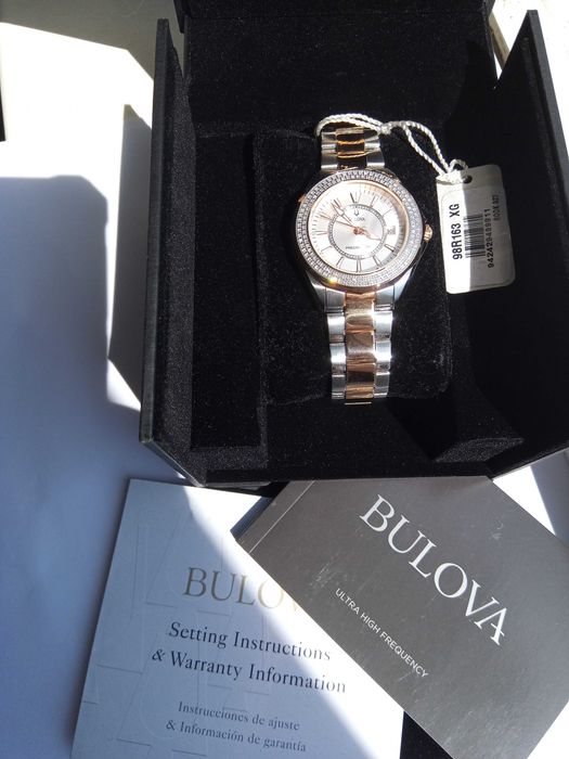 Женские часы 136 бриллиантов 2/3 карат- Bulova 98R163 точность 262 кГц