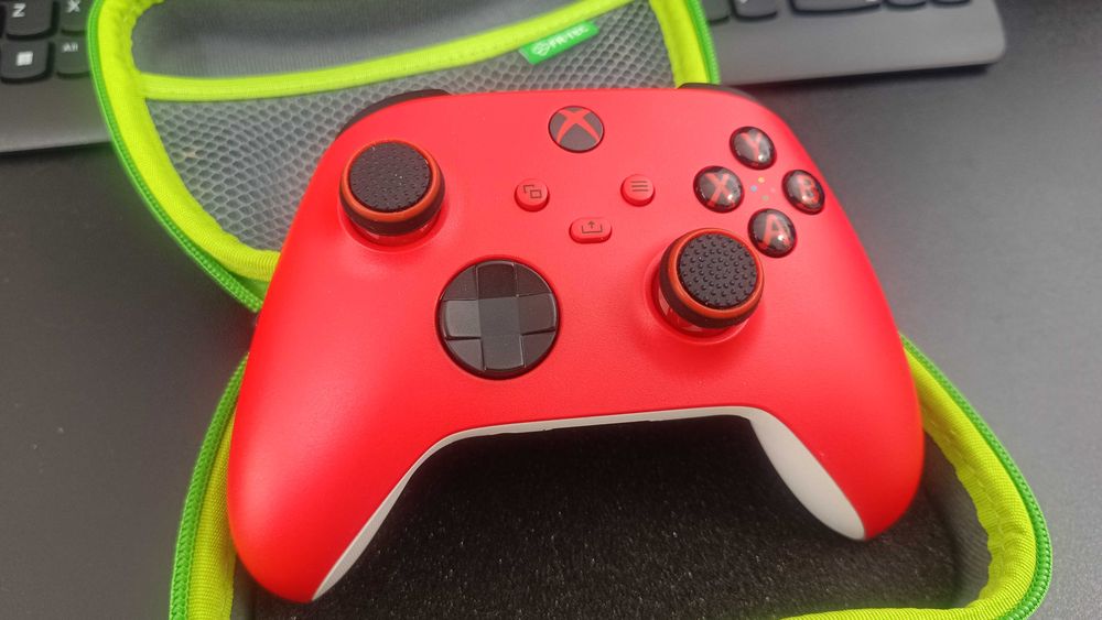 Controle XBox Pulse Red Series X + Acessórios