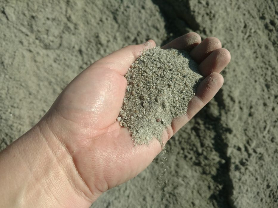 Piasek Dziergowice żółty do murowania piaskownicy cement wapno żwir