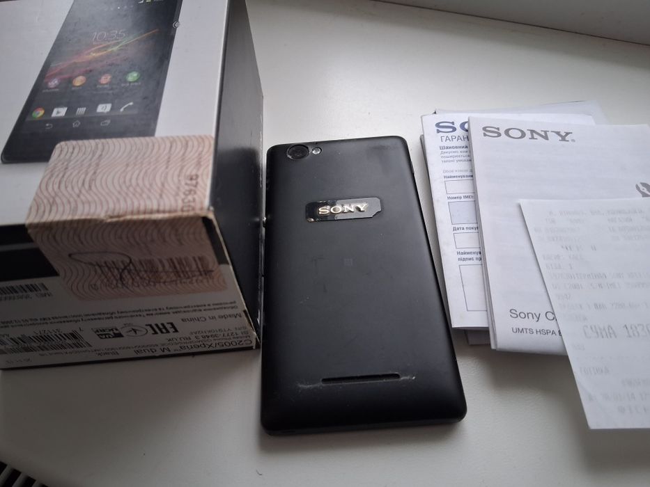 Эксклюзивный телефон Sony Х реria M dual на 2 сим