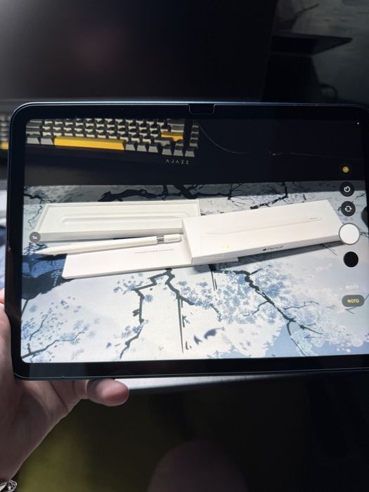 Ipad 10.9 Gen з Magic Keyboard folio та aple pencil type-c та ще одним чохлом
