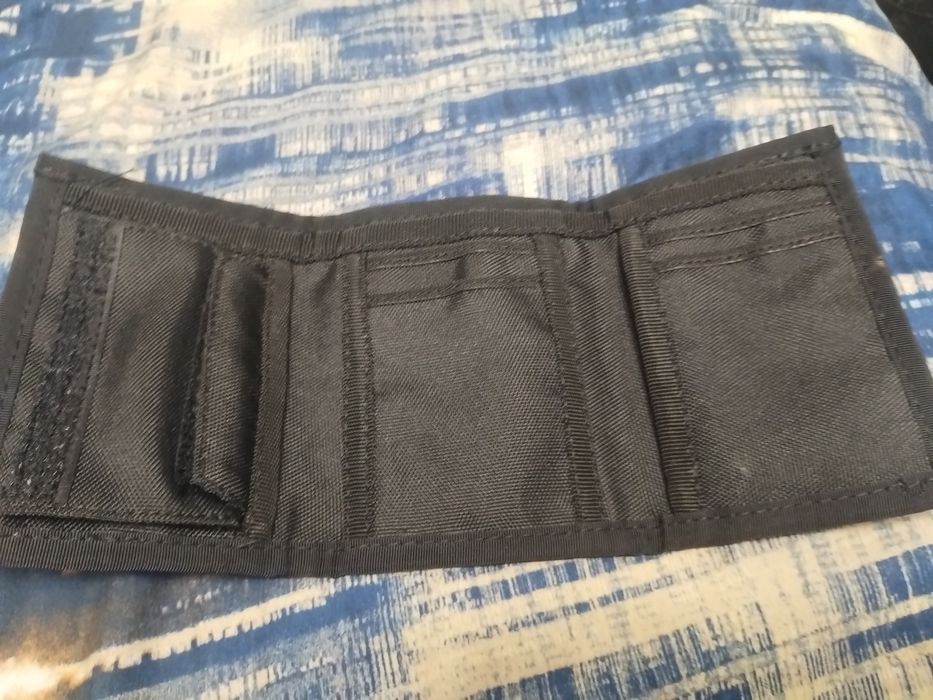 Кошелек levi's, идеальное состояние