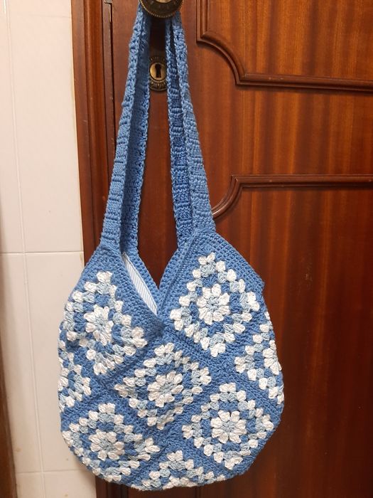 Saco em fio rústico, feito à mão