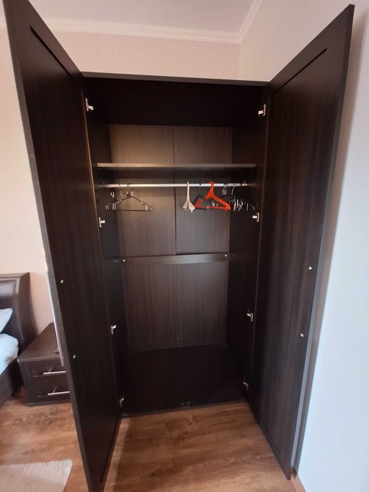 шафа    пінал шкаф