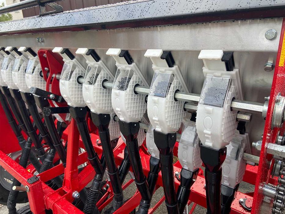 Навісна сівалка сівник 1.5 Варіаторна сівалка Деметра