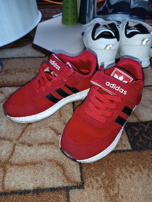 Продам кросівки на хлопчика