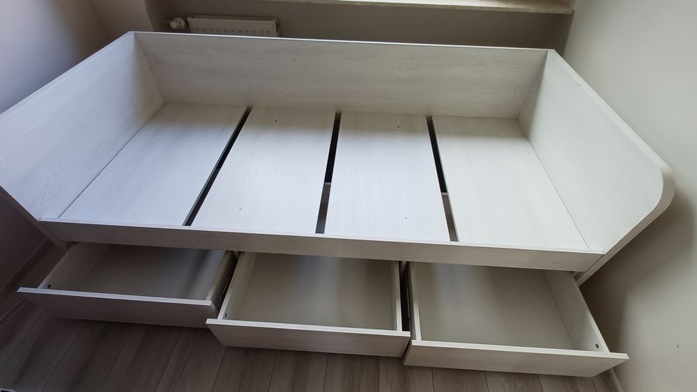 Oddam za darmo meble +łóżko młodzieżowe