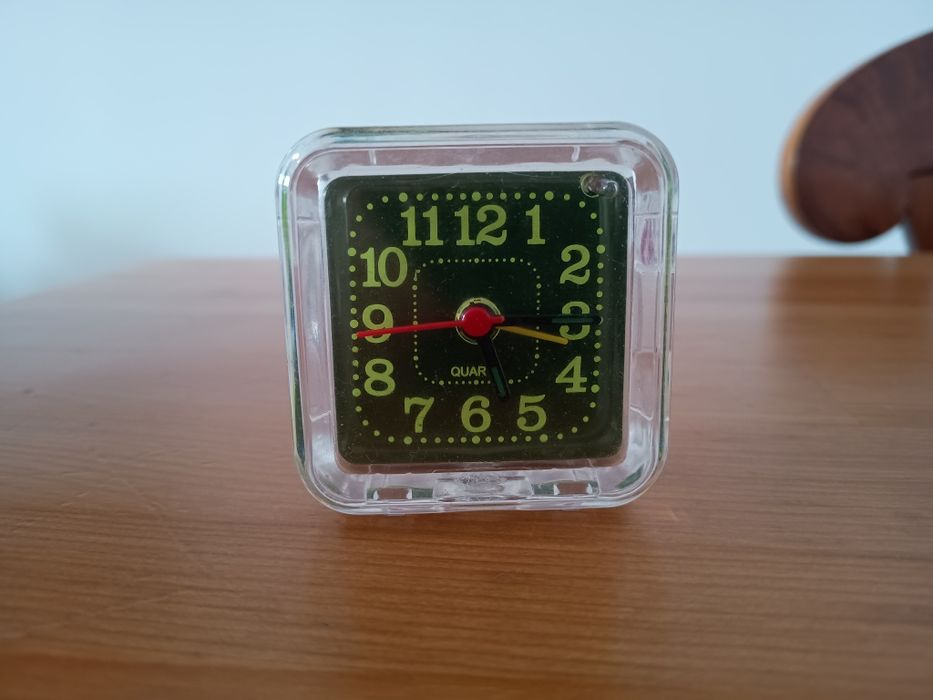 Budzik zegarek Quartz