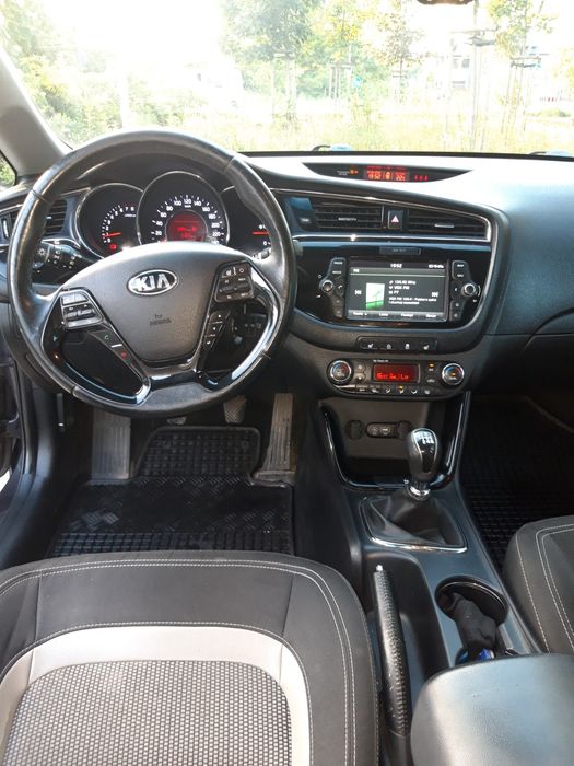 Kia Ceed 2 kombi 1.6