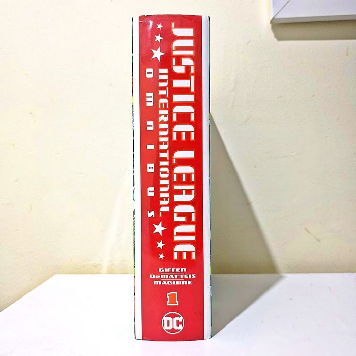 Justice League International Omnibus vol.1