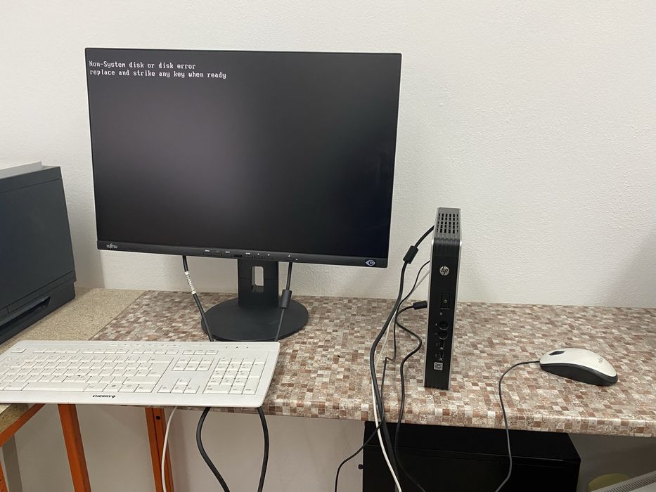 Тонкий клієнт комп’ютер HP t610 Thin Client
