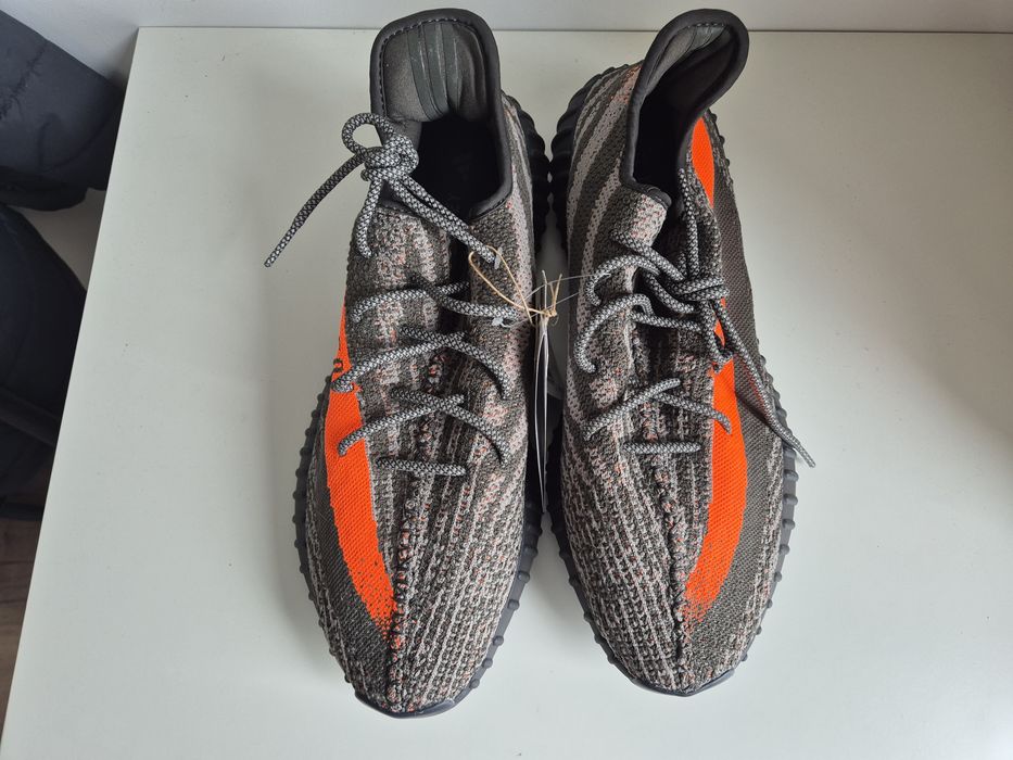 Adidas Yeezy Boost 350 V2 Carbon Beluga HQ7045