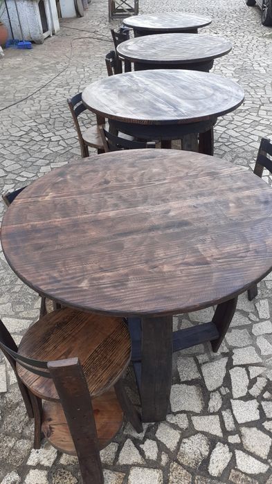 Mesas,bancos feito pipas vintage