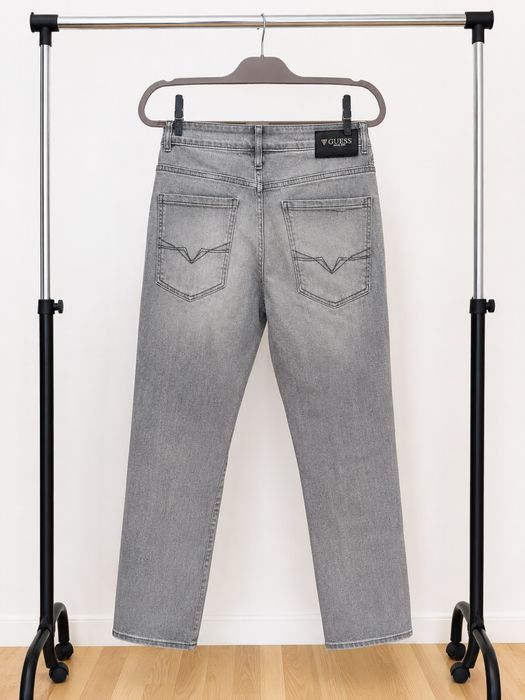 Jeansy Guess Slim Straight szare – rozmiar 32 – stan idealny