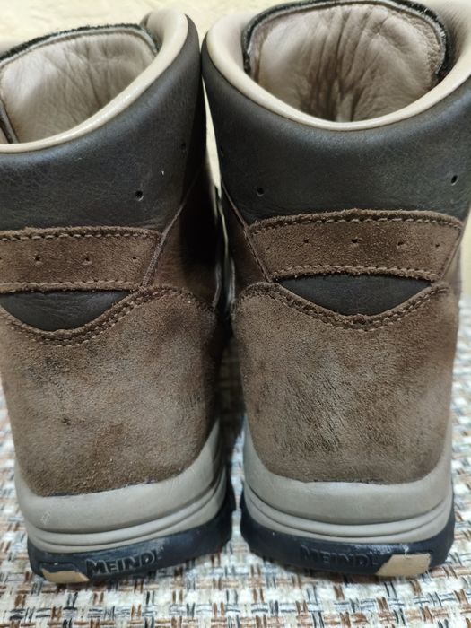 Трекінгові шкіряні черевики Meindl