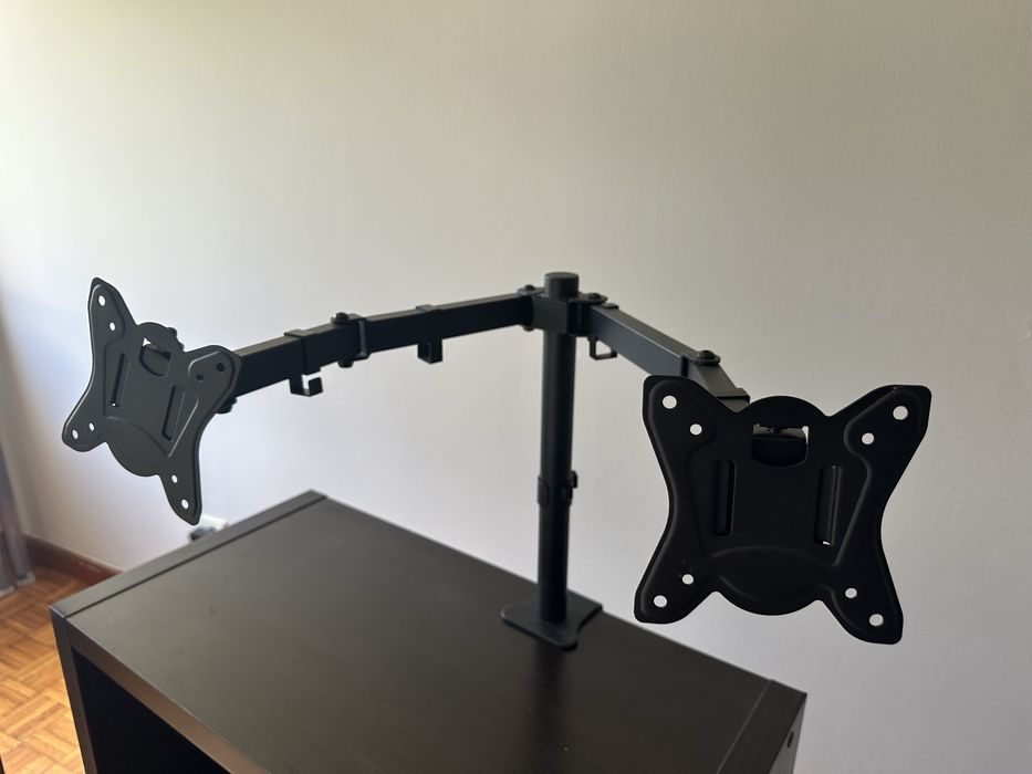 Suporte duplo monitor em ótimo estado