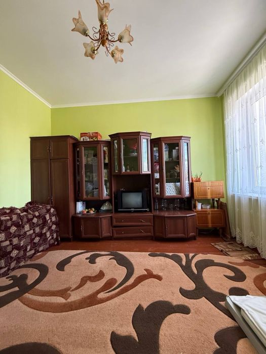 Продам 2к квартиру . Хороший житловий стан . Без комісії для покупця