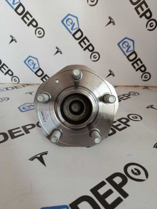 Маточина (ступиця) передня МОНОпривідна Tesla model 3 / MY