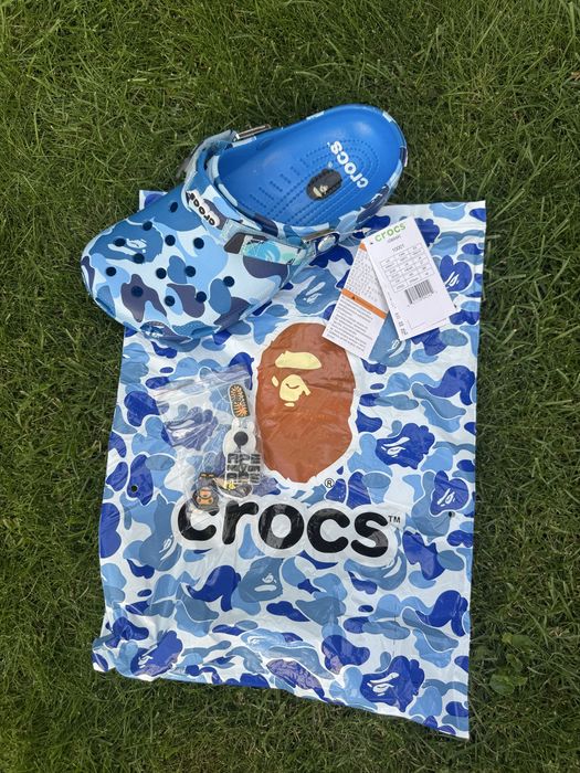 Crocs Bape крокси кроксы бейп сирі синие серые розовые рожеві сірі тапки шлепки на лето