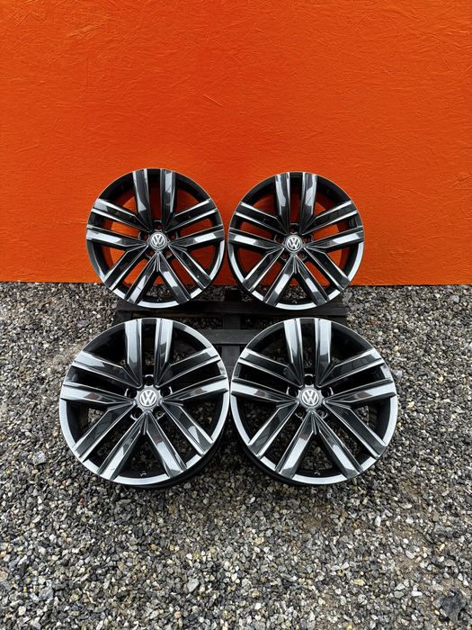 Диски оригінал R19 5.112 ET28 цо 66.6 TOUAREG Q7 Q5 a6 a5 audi тігуан