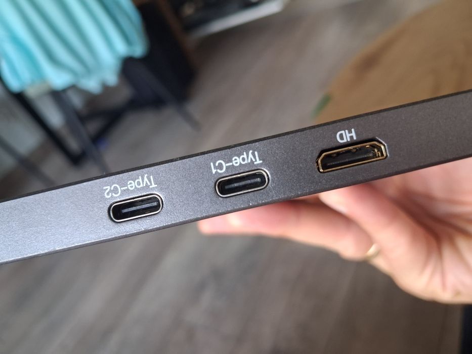 Monitor przenośny 15.6 jak nowy