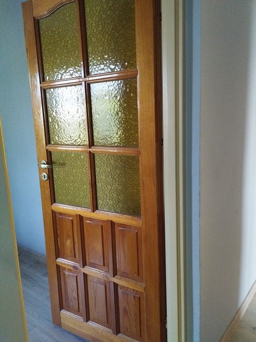 Sprzedam drzwi sosnowe