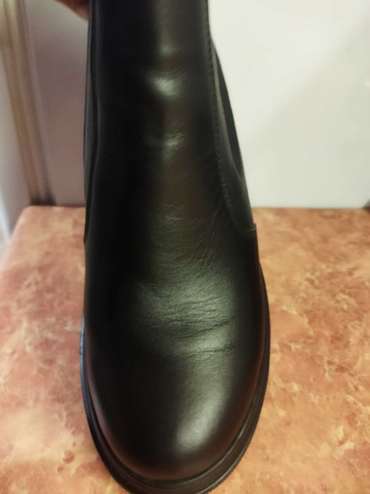 Чобітки челсі, чорні, короткі, демі, нові, шкіра, 37,5-38 р. 24см,1450