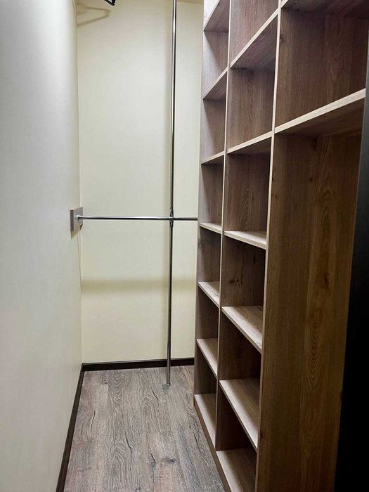 СРОЧНО ПРОДАМ Альтаир1
1к, 3 ст, Люсдорф дороги 55/1, Новострой Будова