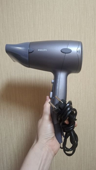 Фен  для волосся Philips