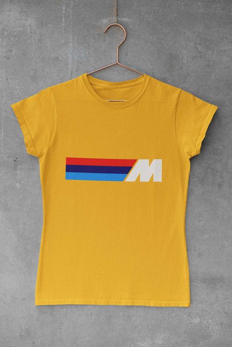 T-Shirt Mulher BMW Série M Power | Feita à Mão