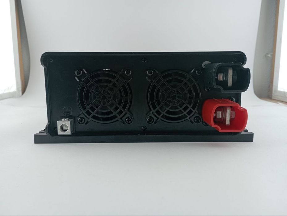 Інвертор 2,5kwt 24v чистий синус