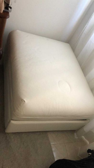 Sofá Cama em pele