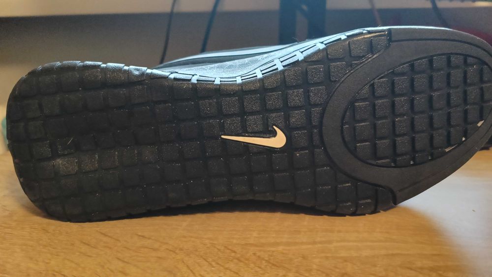 Buty sportowe Nike Adapt Auto Max Triple Black–Rozmiar45 wkładka 29 cm