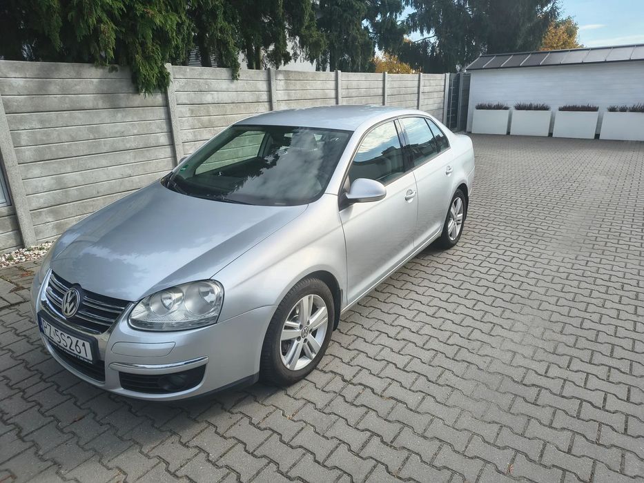 Volkswagen Jetta Volkswagen Jetta 1.6 MPI | Salon PL | 2. Właściciel | 146 tys. km