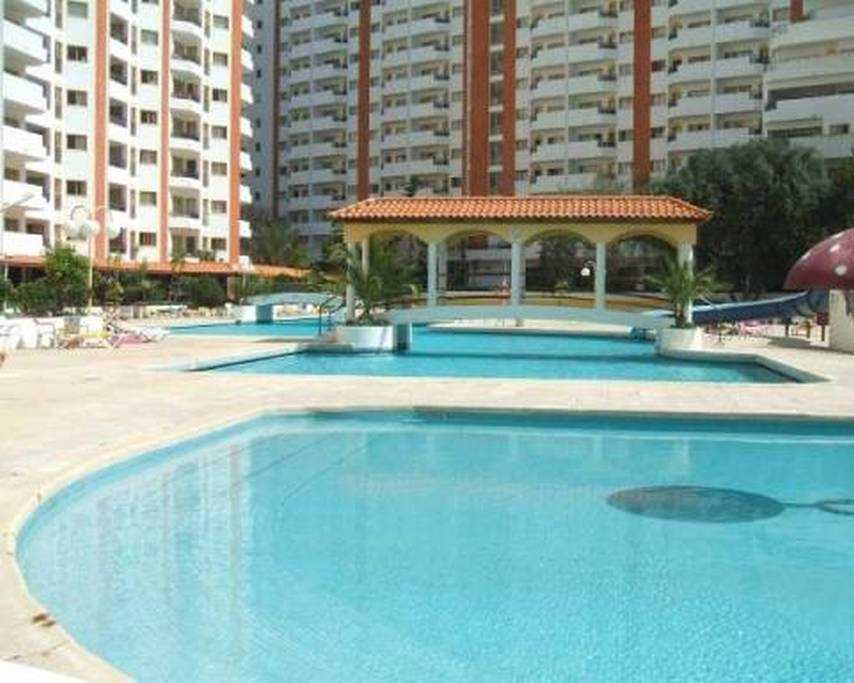 Apartamento com A/C a 200 m da Praia da Rocha