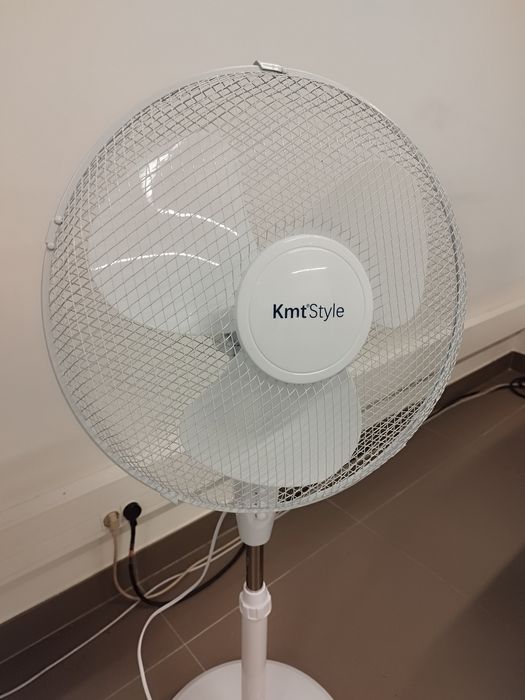 Ventoinha de pé KMT Style 55W nova!