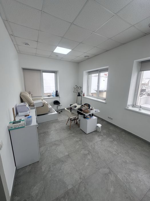 Одренда робочого місця для майстра манікюру