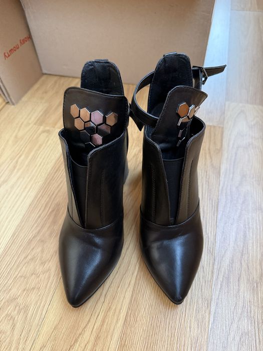 Ботінки черевички взуття жіноче