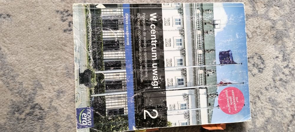 Podręcznik W centrum uwagi 2, zakres rozszerzony, Nowa Era